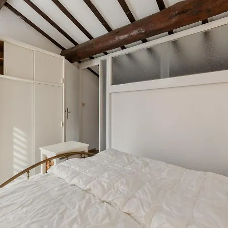 別荘 1 Bedroom Home For 4
